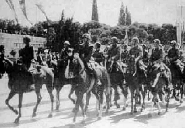 greek cavalry 02
